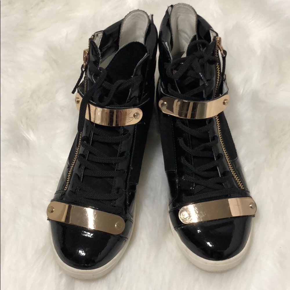 Report Signature Latvia Black Gold Sneaker Shoes